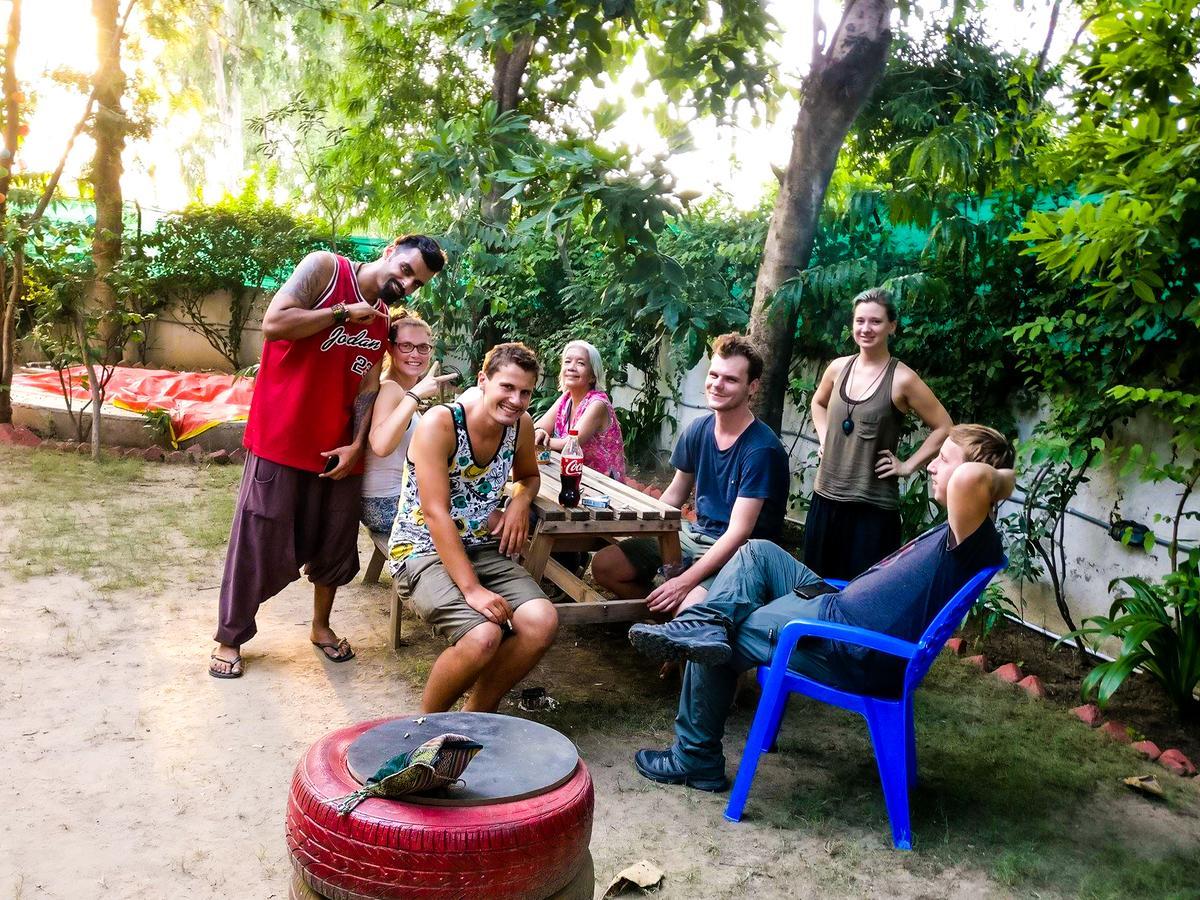 Roots Hostel *